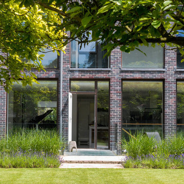 Family Garden for Large New House