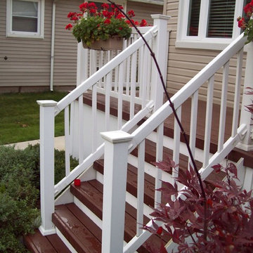 TREX TRANSCENDS FIRE PIT COLOR with white rail