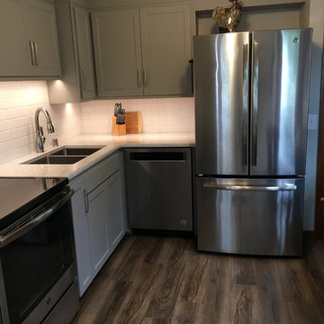 Transitional Kitchen Remodel Done With Cabinet Refacing