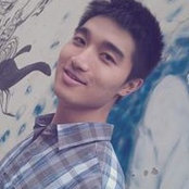 Xiaogang Wang's photo