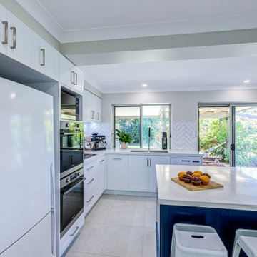 Stylishly Seamless Kitchen and Laundry Renovation