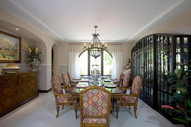 Dining room photo in Orange County
