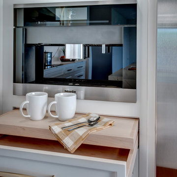 Happiness Guaranteed - A Homeowners Guide to Remodeling without Regret