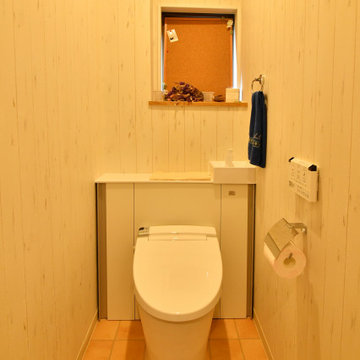 シンプルにまとめた清潔感のあるトイレ
