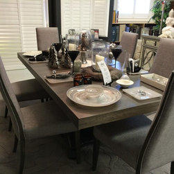 Showroom - Dining Tables