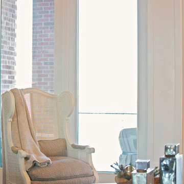 Contemporary Luxe on the Lake