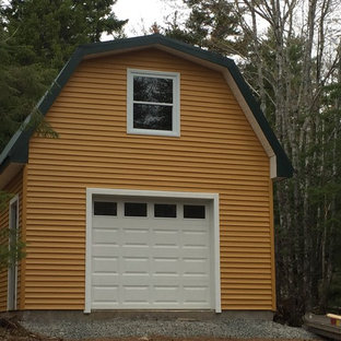 75 Beautiful Farmhouse Garage Pictures & Ideas | Houzz