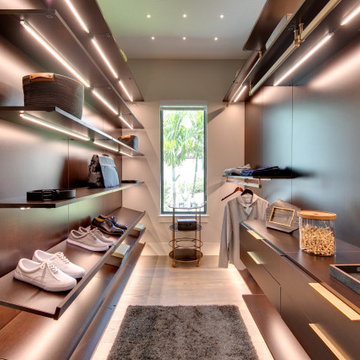 Luxury Modern Master Closets – Minimalist Open-Concept Designs