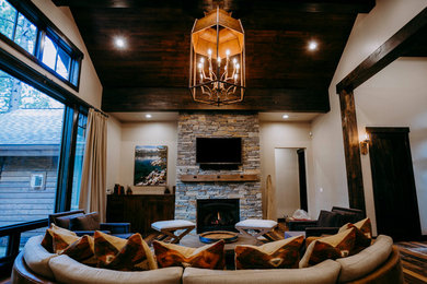 Inspiration for a rustic home design remodel in Las Vegas