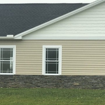 Nicolet Natural Thin Stone Veneer Wainscoting