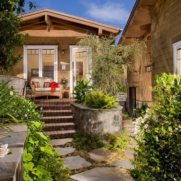 Craftsman Style overlooking the Pacific Ocean