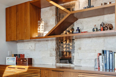 Home bar - modern home bar idea in San Diego