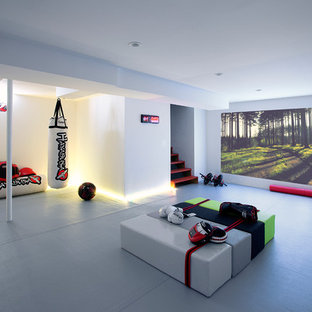 This is an example of a modern basement in New York.