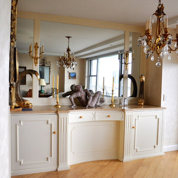 Traditional Dining Room Server with Mirror
