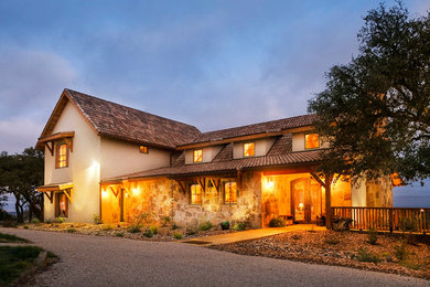 Cottage exterior home idea in Austin
