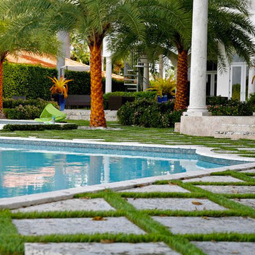 Pools with Artificial Grass