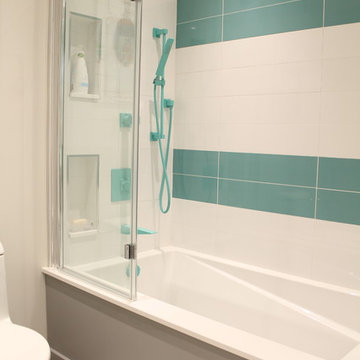 Dollard des Ormeaux Family Bathroom