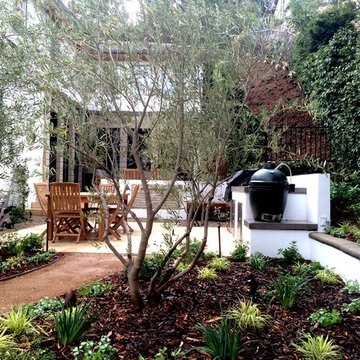 Weidlake Drive, Hollywood