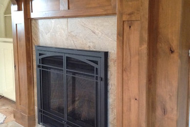 Example of a classic family room design in Boston