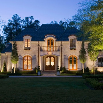 Artistic Night Lighting ~ Affordable Lawn Sprinklers and Lighting
