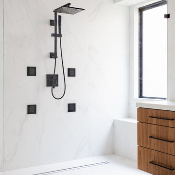 Plano Modern Bathroom Bedroom