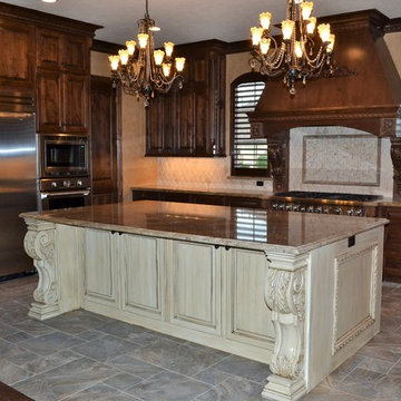 Traditional Kitchen - Center Island