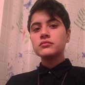 Yeni Sleidi's photo