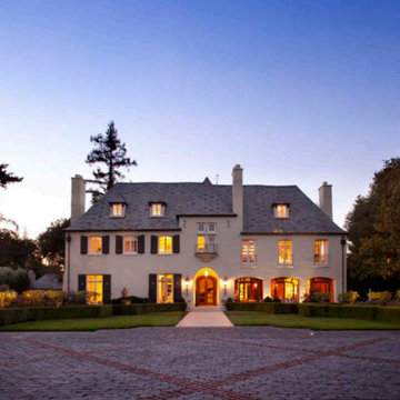 Atherton: Chez Ami