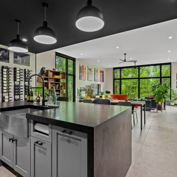 Wandering Oaks Modern