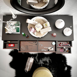 Makeup Vanities - Products
