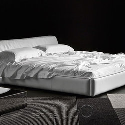 Oxer Leather Bed by Gamma Arredamenti #17911 - Serving Dishes And Platters