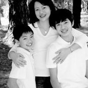 Julia Do's photo