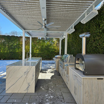 Open Aire Alfresco Competes Against The Elements Of Weather