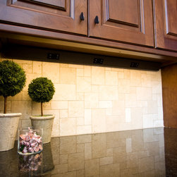 Under Cabinet Lighting - Undercabinet Lighting