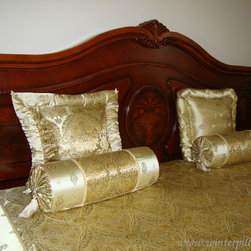 Bed Pillows - Bed Pillows