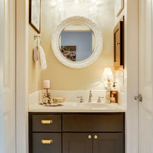 Small/Guest Bathroom