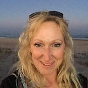 Julie Barker's photo