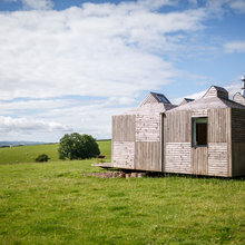 British Houzz: A Teeny Home Built on a Scottish Sheep Farm