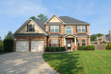 Elegant home design photo in Other