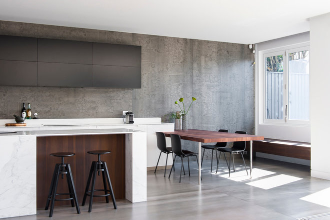 Modern Kitchen by MINOSA