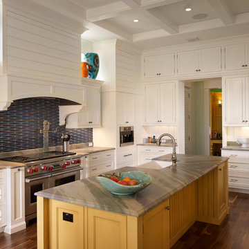 Tampa Home Builder Alvarez Homes - Modern Kitchen Design - (813) 701-3299