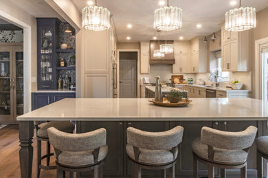 Inspiration for a kitchen remodel in Detroit