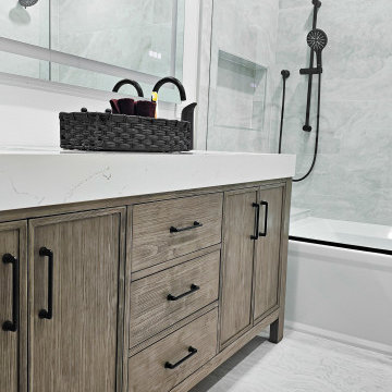 Clean and minimalist guest bathroom in Agoura Hills