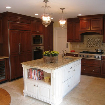 Traditional Kitchen with Contrasting Island
