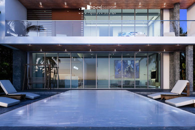 Minimalist exterior home photo in Miami