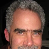 Michael Kelly's photo