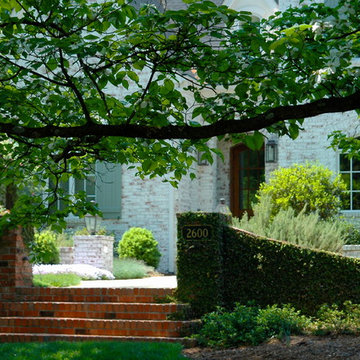 A Garden Through the Seasons
