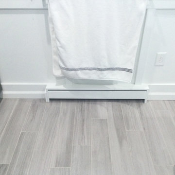 Porcelain floor tile