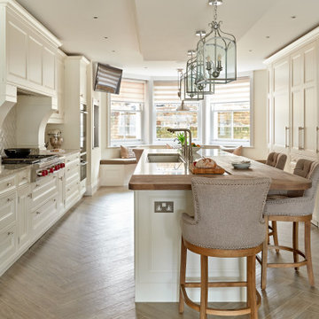 Wimbledon New England Style Kitchen