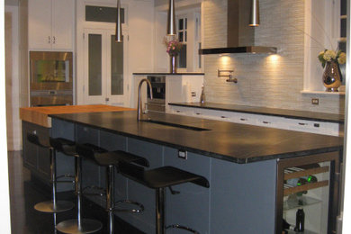 Inspiration for a contemporary kitchen remodel in Philadelphia